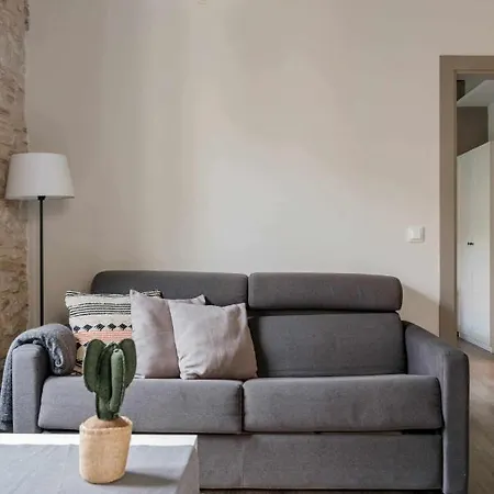 Bonaventura 4 Restored In Heart Of Apartment *